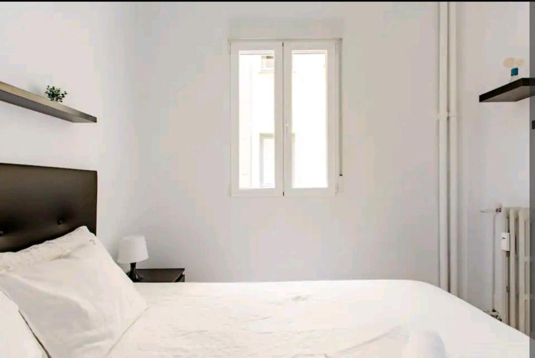 Comoda Habitacion Madrid Kültér fotó